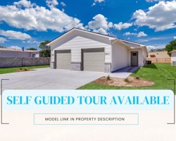 featured image of 2439 W Macarthur Ct