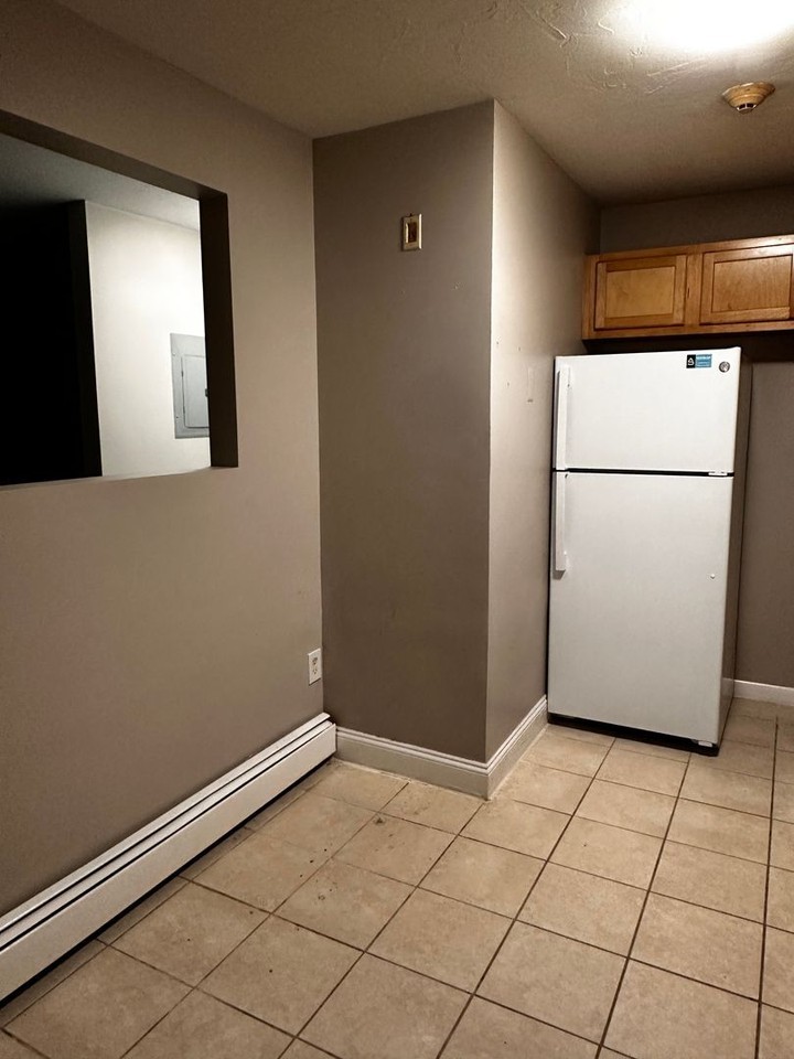 383-435 383-435 Oaklawn Ave - 433 Oaklawn Ave #102 - Photo 2 of 6