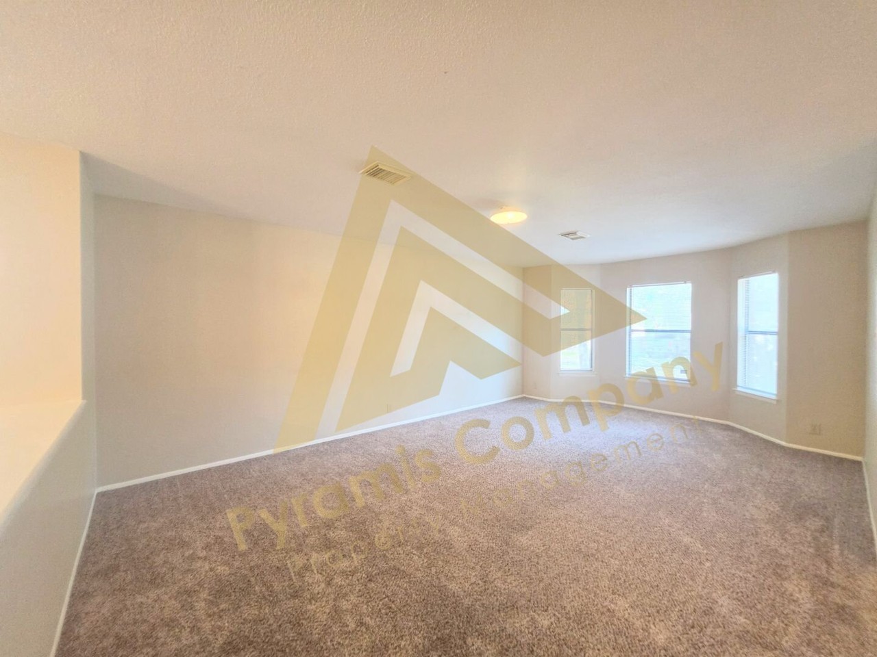 7614 Briston Park Dr - Photo 4 of 35