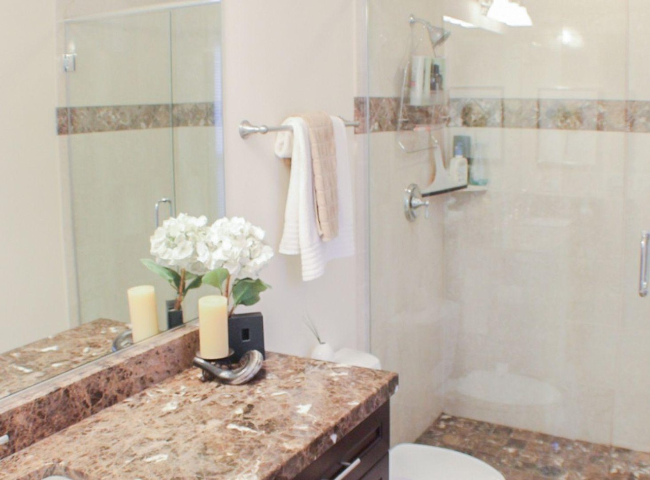 3231 N Kenmore Ave #2 - Photo 4 of 6