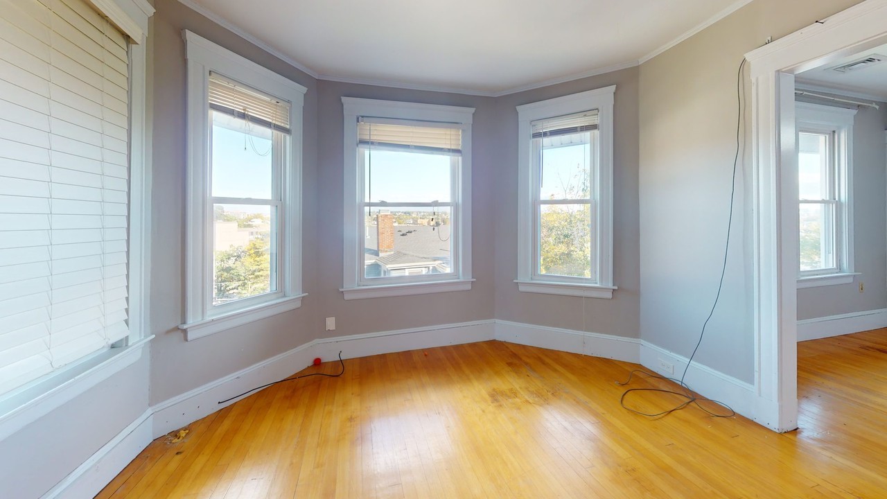 8 Murray Hill Rd #2 - Photo 4 of 21