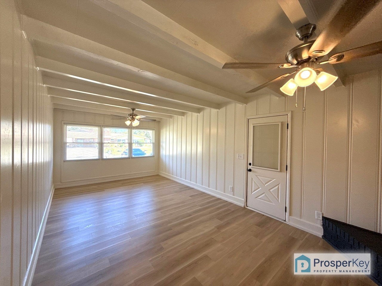 2425 Cindy Dr - Photo 7 of 16
