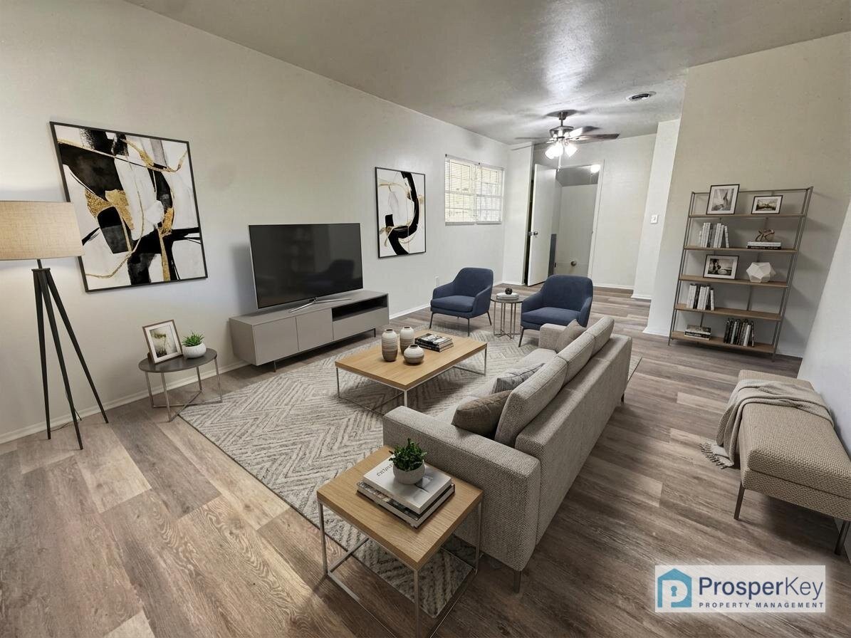 4704 Estonia St - Photo 6 of 19