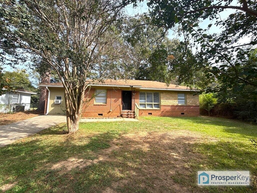 2440 Diane Ave