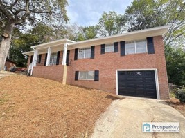 featured image of 2208 Parkview Cir