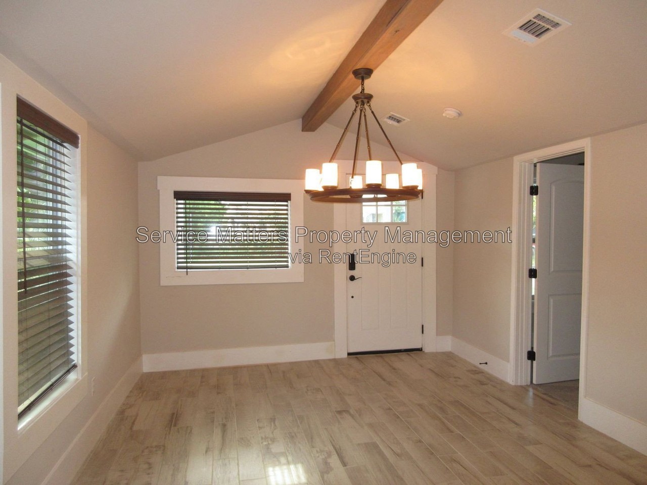 717 W Wright St - Photo 3 of 25
