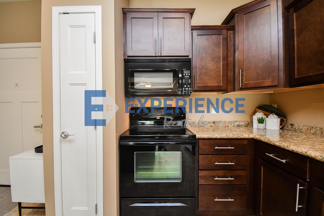7446 S Louise Ave #306 - Photo 6 of 21