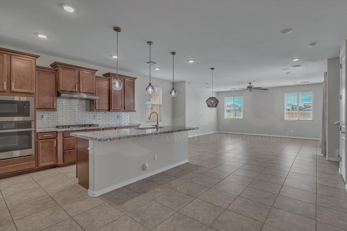 10221 E Wavelength Ave - Photo 6 of 32