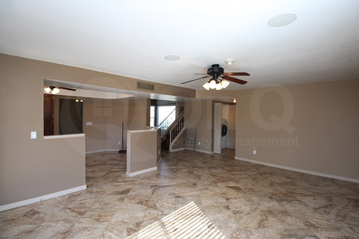 3454 E Rockledge Rd - Photo 5 of 21