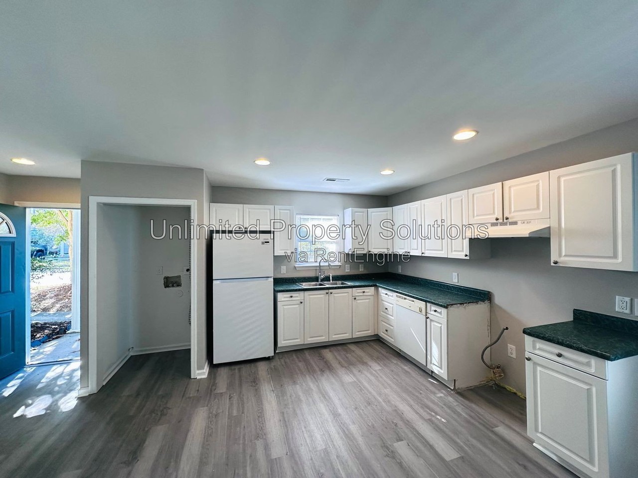 2123 Market St - Photo 3 of 16