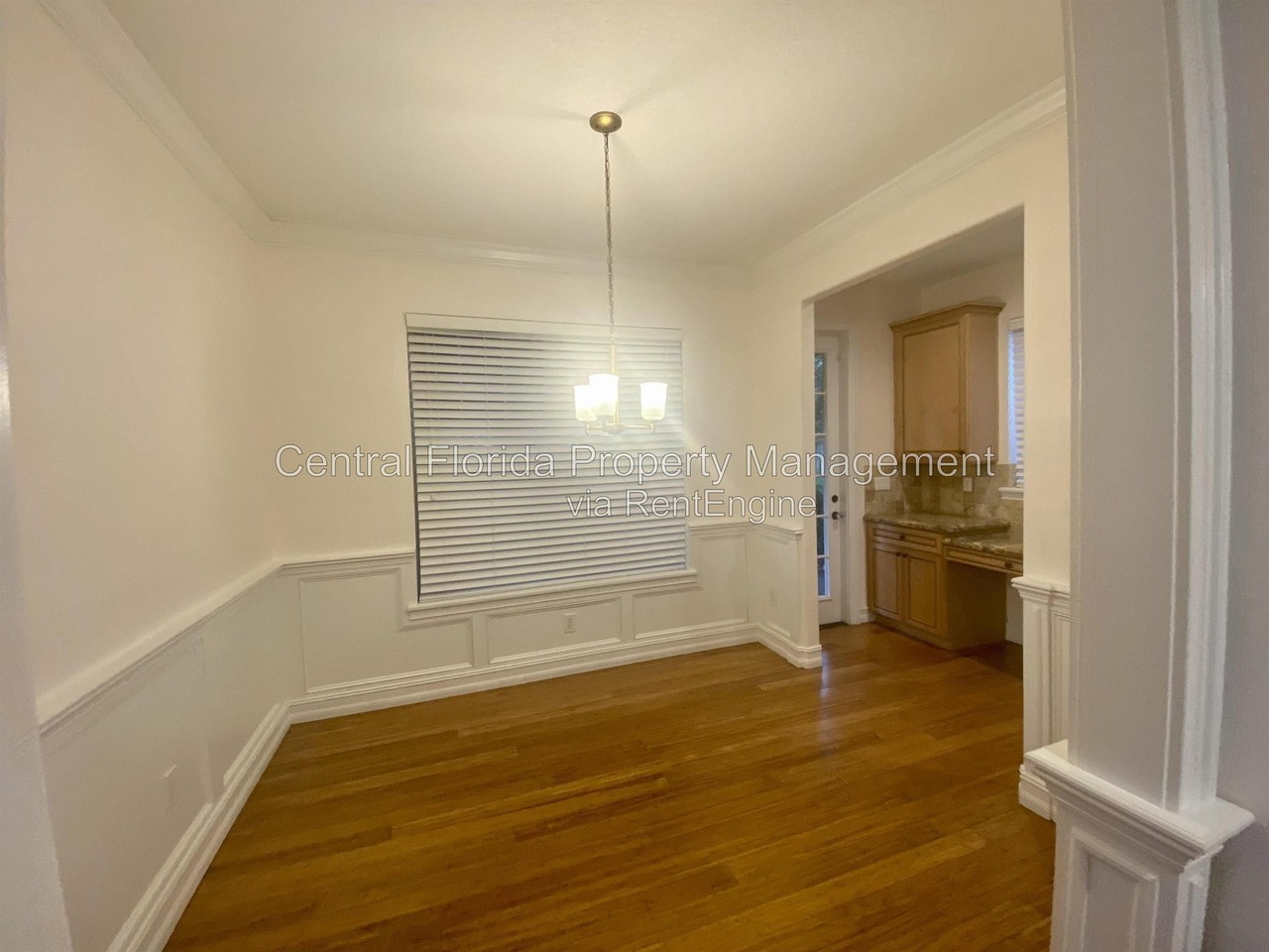 2605 E Jackson St - Photo 4 of 20