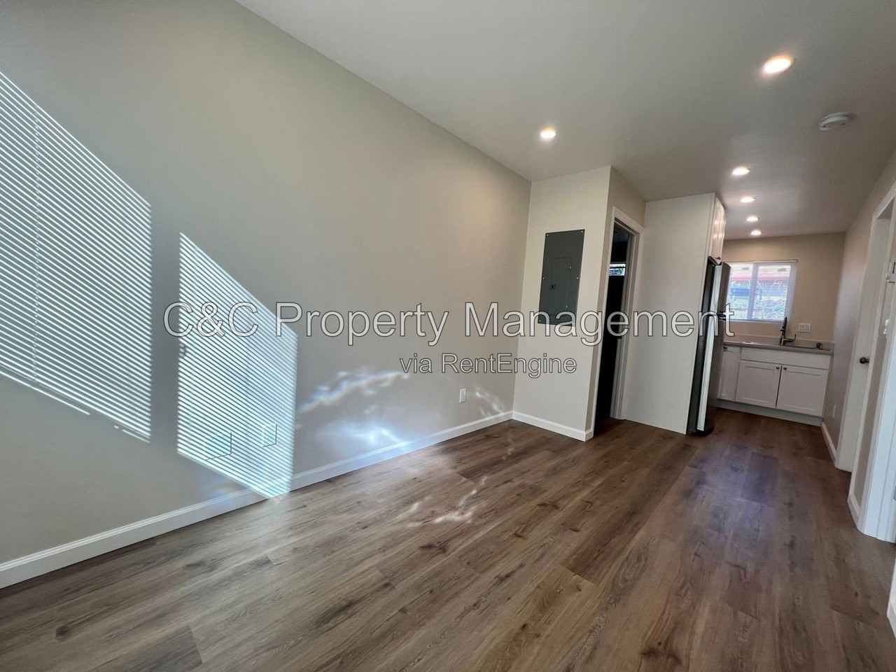 1744 Kenneth St #B - Photo 2 of 6