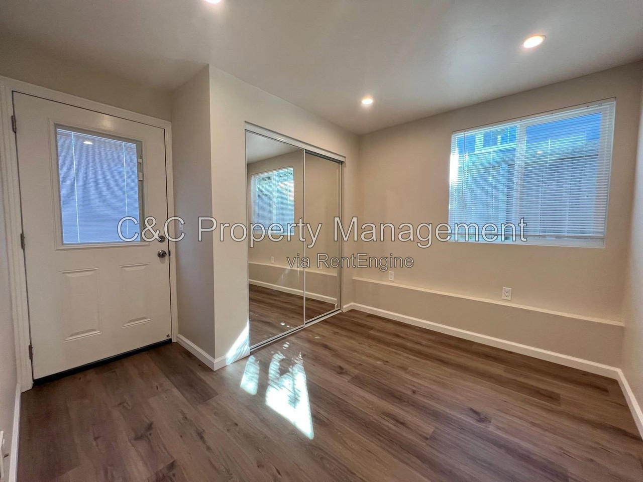 1744 Kenneth St #B - Photo 3 of 6