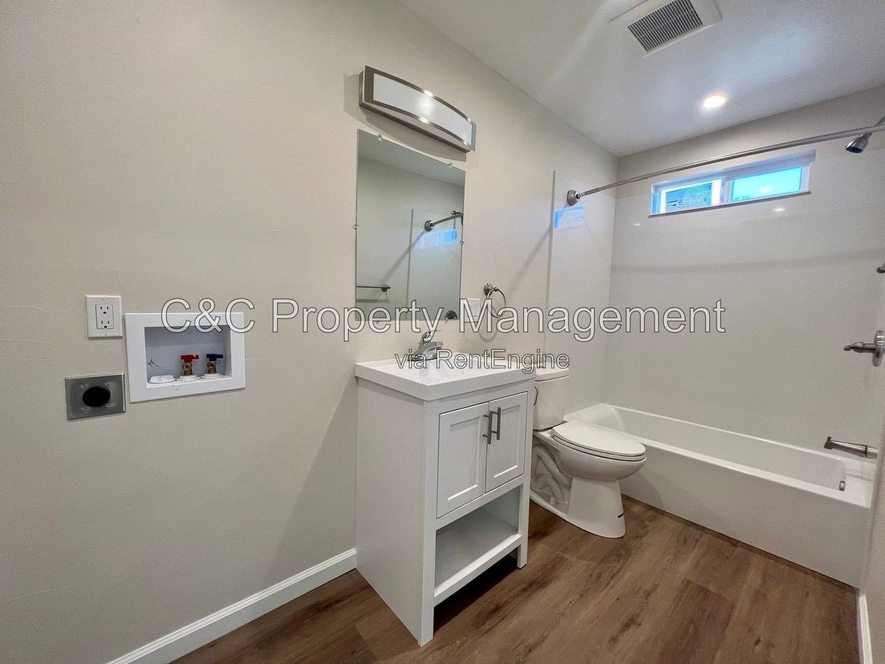 1744 Kenneth St #B - Photo 5 of 6