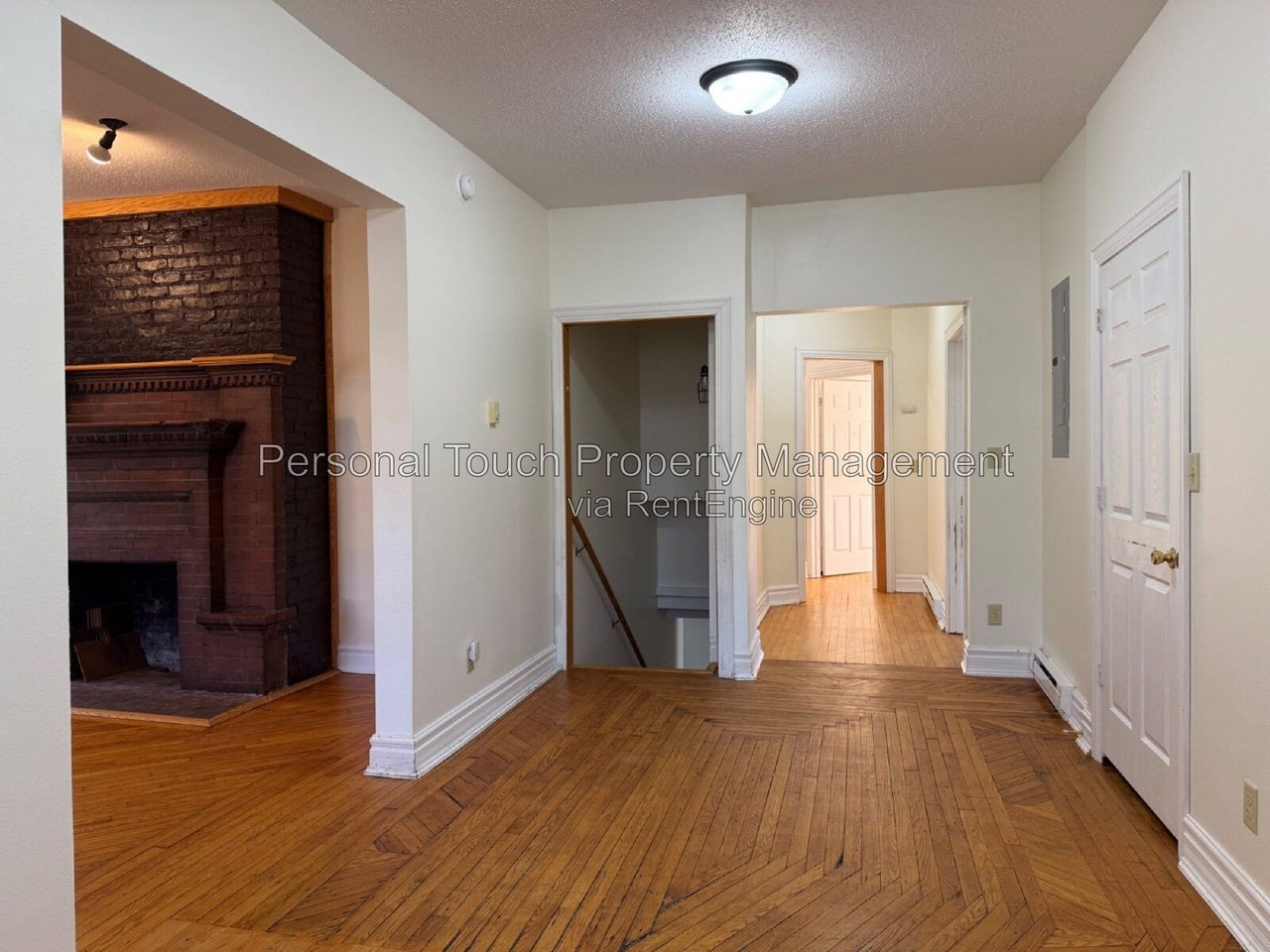 411 4th Ave S #1 - Photo 3 of 39