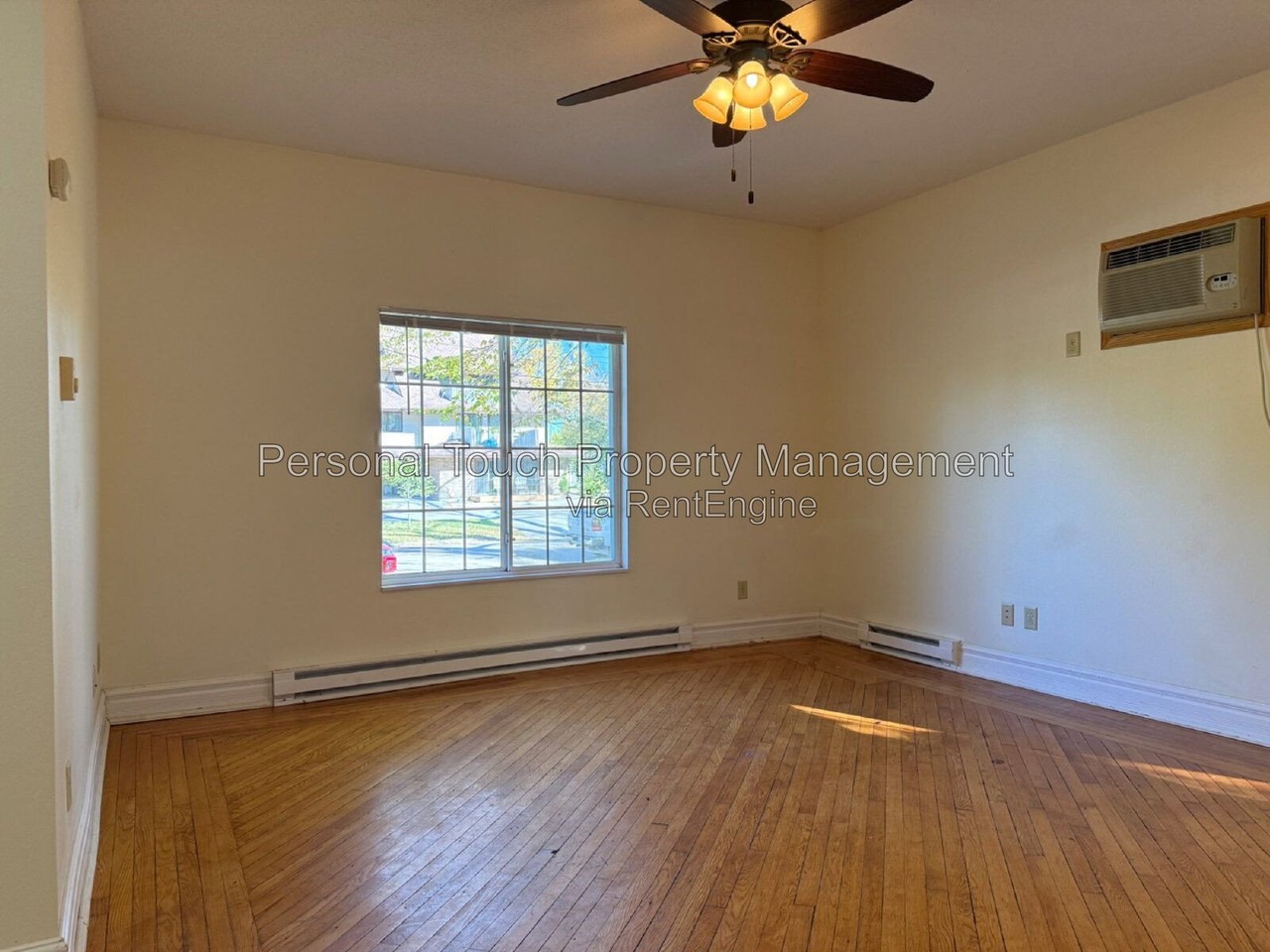 411 4th Ave S #1 - Photo 6 of 39