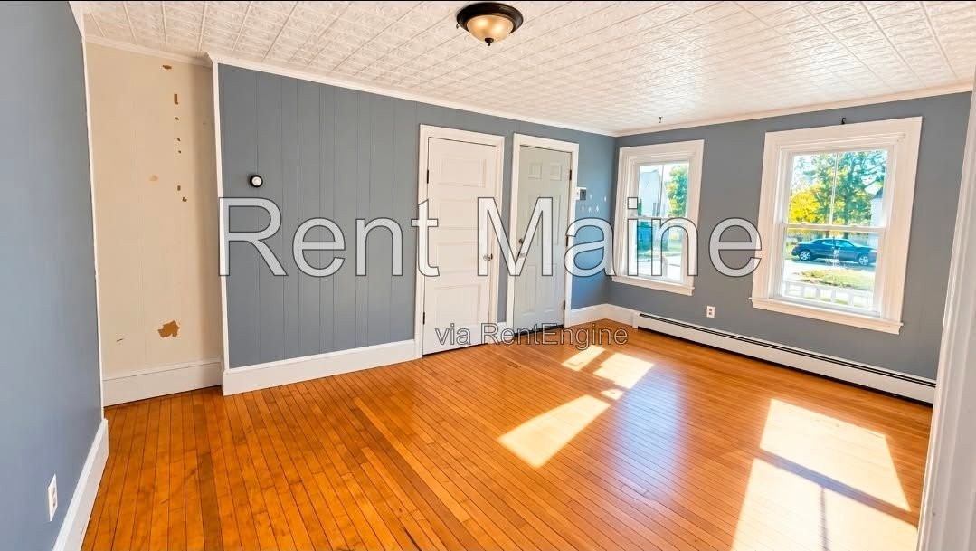 22 Middle St #2 - Photo 4 of 10