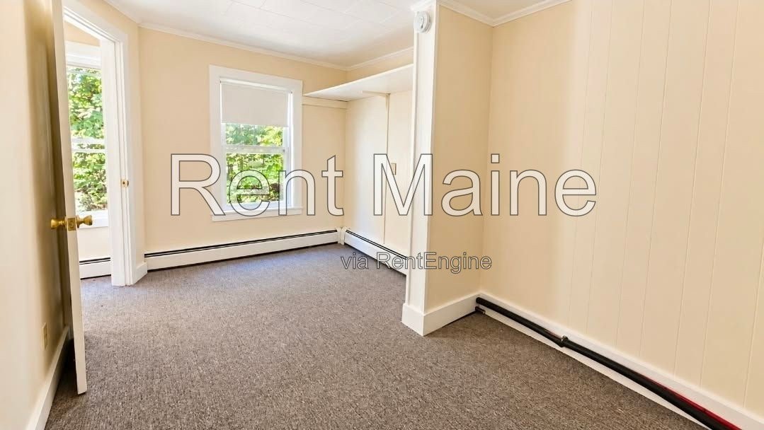 22 Middle St #2 - Photo 7 of 10