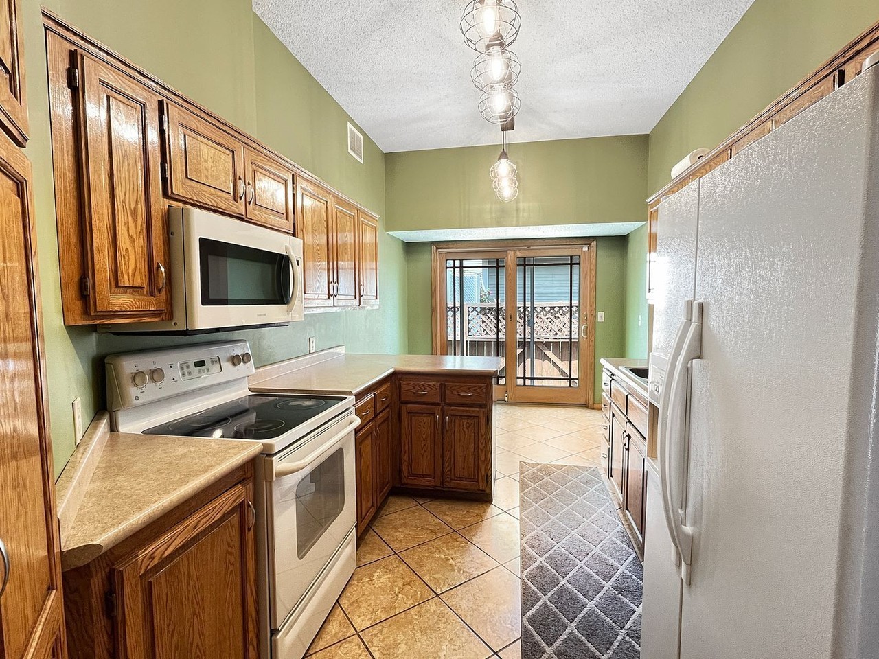 7577 Upper 17th St N - Photo 5 of 24