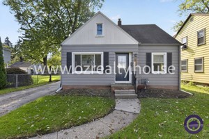 featured image of 3157 Strathmoor Ave