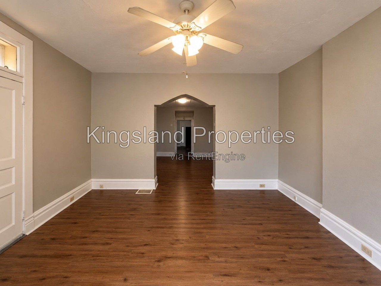 4747 Michigan Ave #1F - Photo 3 of 15