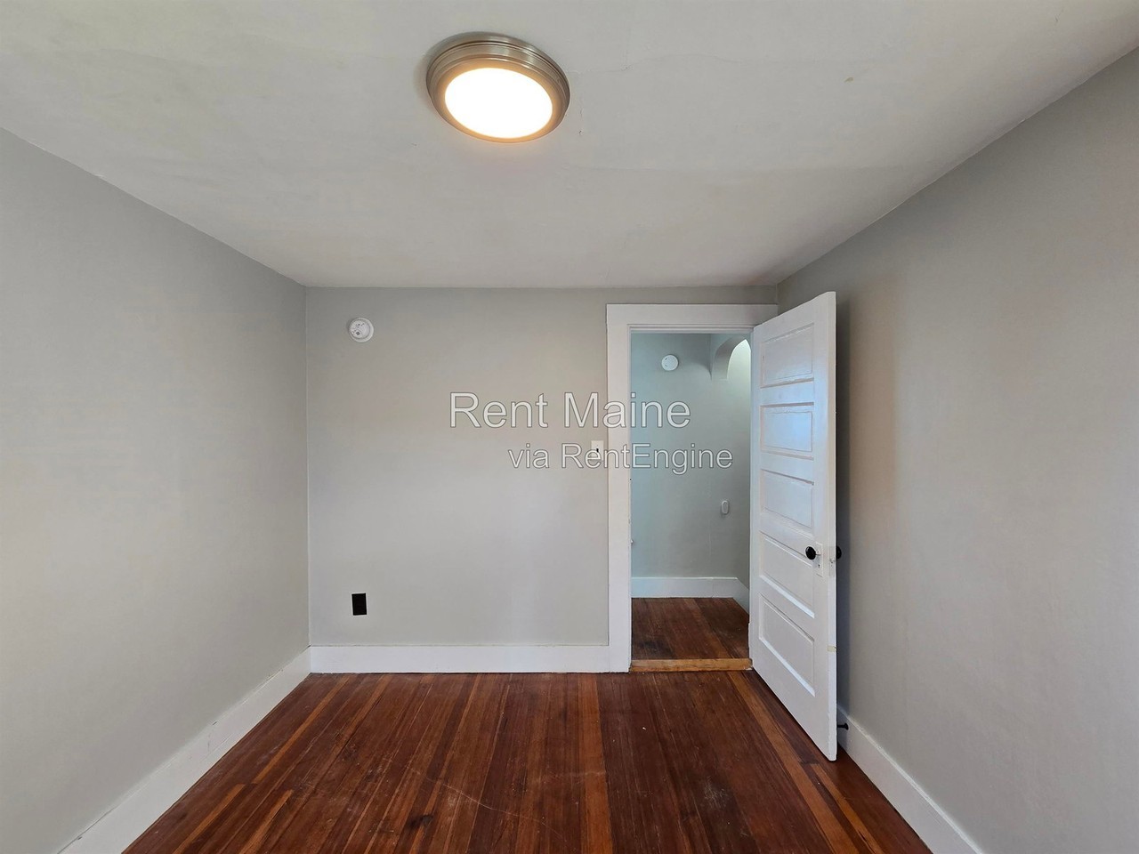 302 Turner St #1R - Photo 6 of 11