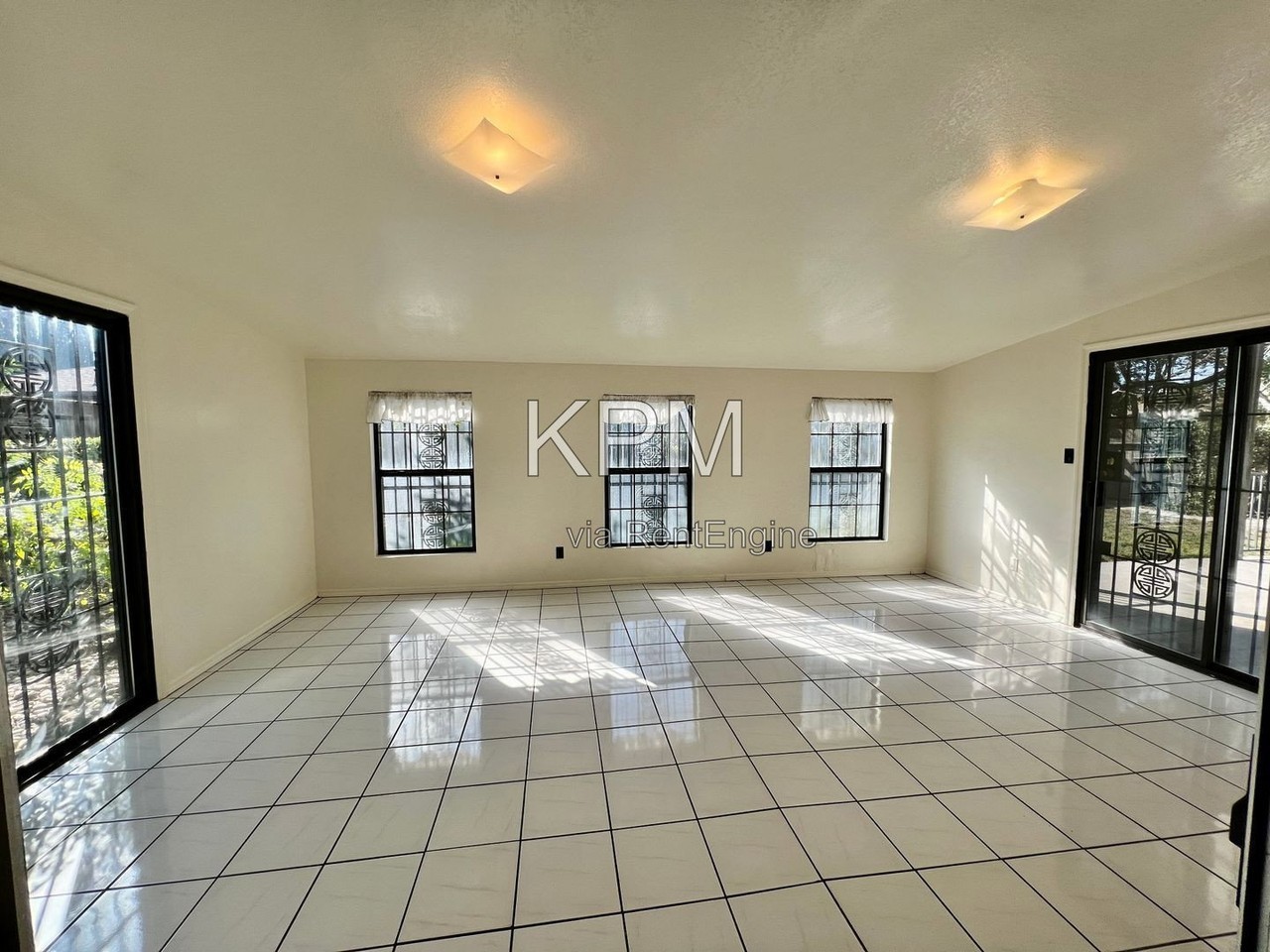 2760 Appling Cir - Photo 6 of 26