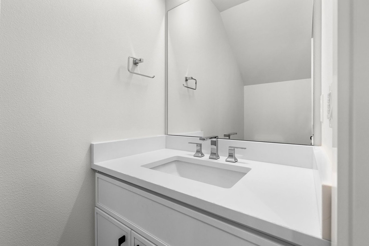 6804 Ne 6th Ave - Photo 7 of 19