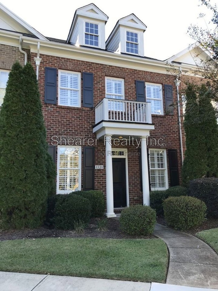8328 Indigo Row