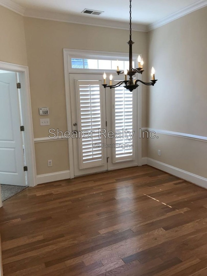 8328 Indigo Row - Photo 7 of 30