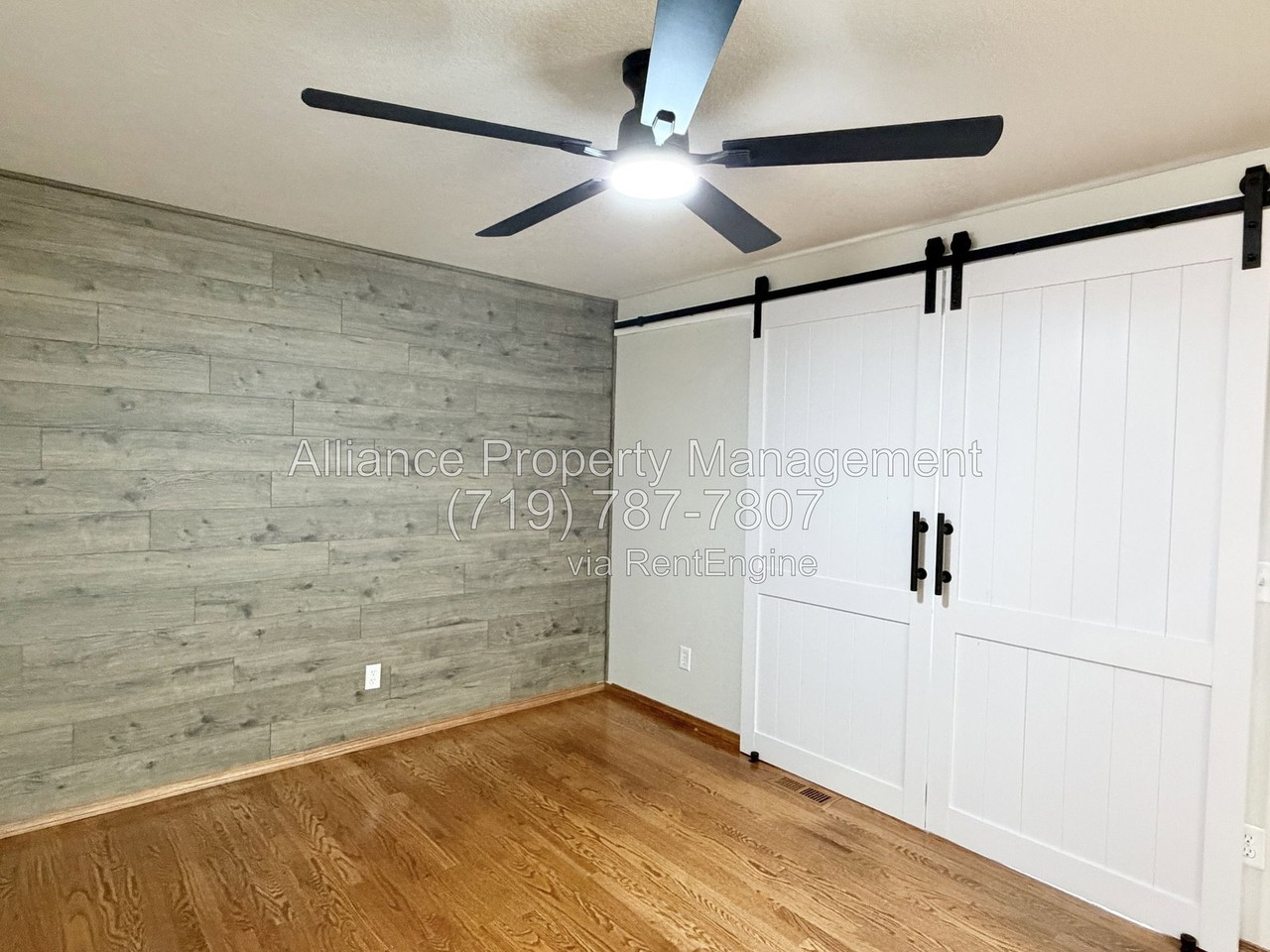 6316 Hartman Dr - Photo 4 of 36