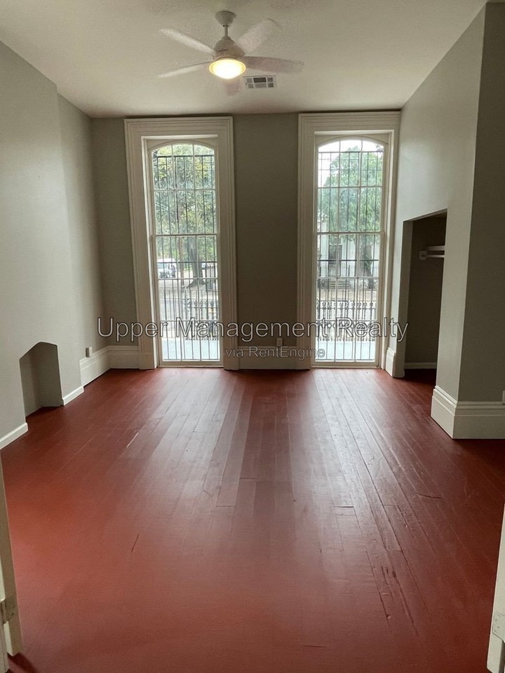 Baronne St #1B - Photo 6 of 15