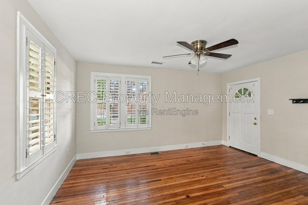 675 Savannah Hwy - Photo 3 of 20