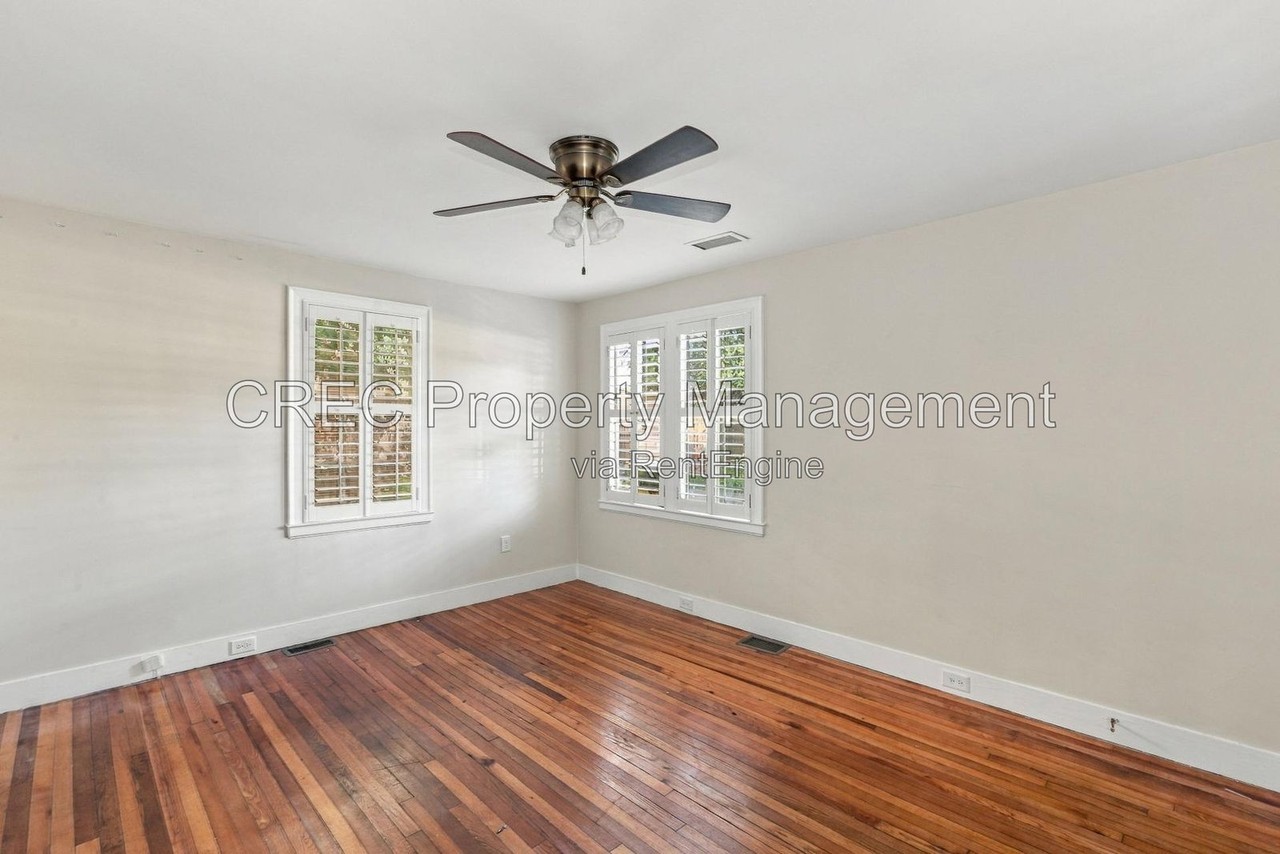 675 Savannah Hwy - Photo 4 of 20