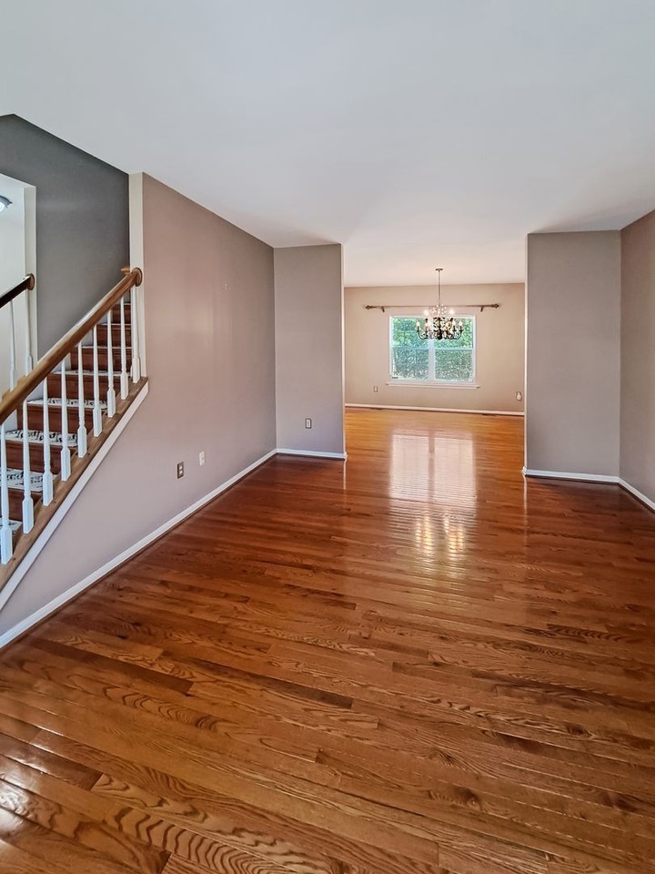 10602 Quillback St - Photo 4 of 33