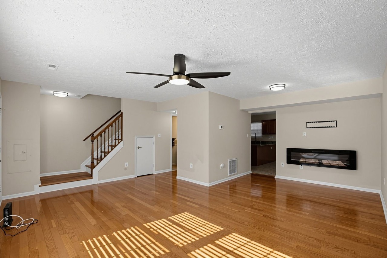 6017 Red Wolf Pl - Photo 4 of 17