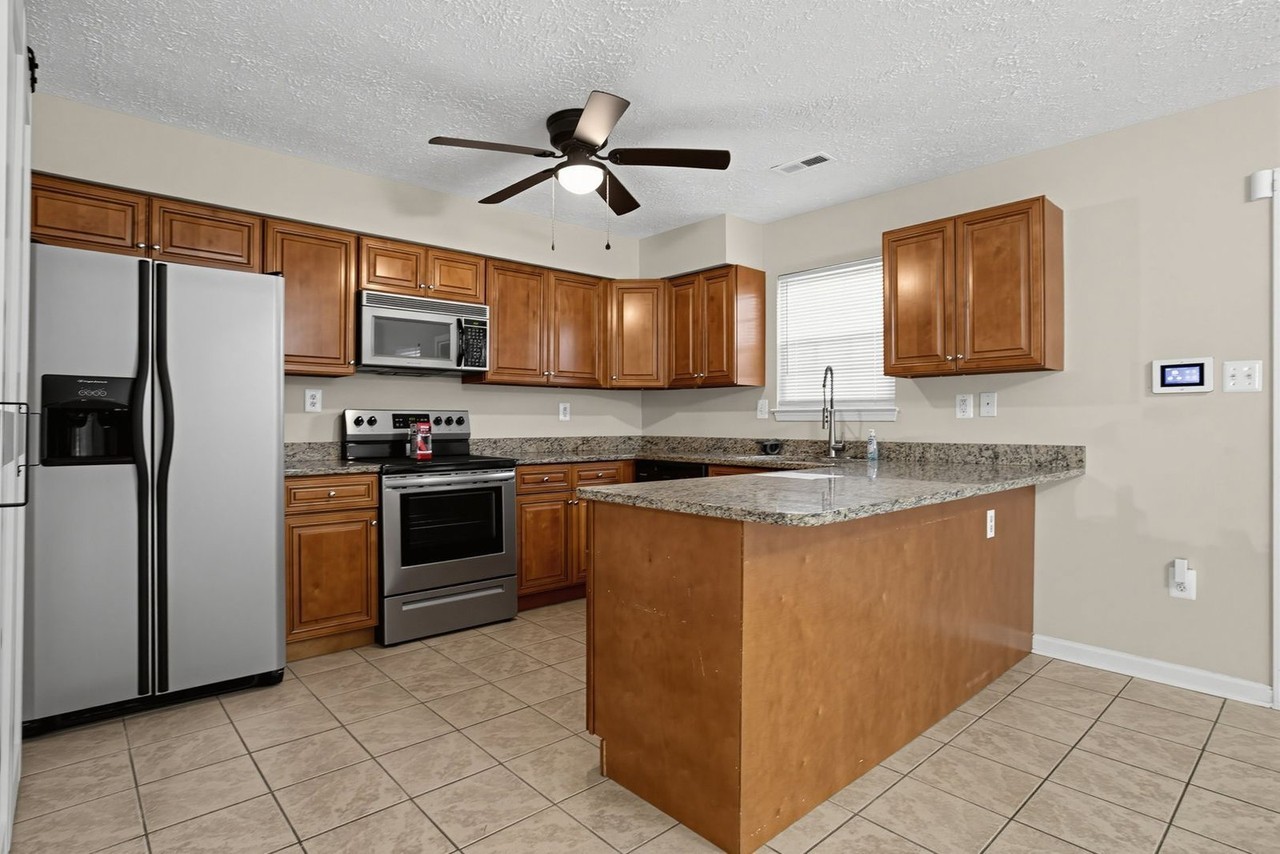 6017 Red Wolf Pl - Photo 5 of 17