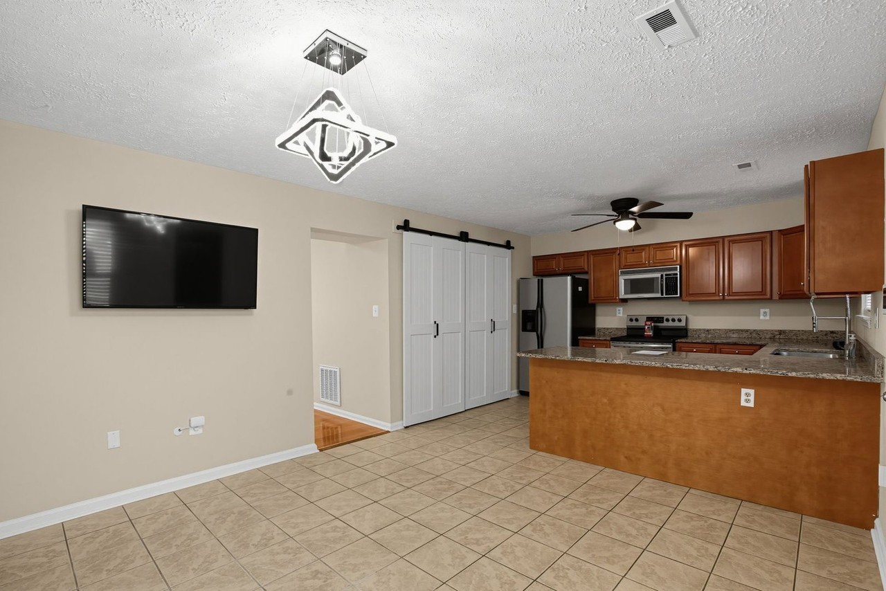 6017 Red Wolf Pl - Photo 6 of 17