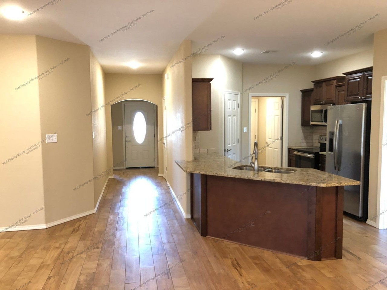 8711 Vickery Ln - Photo 5 of 18
