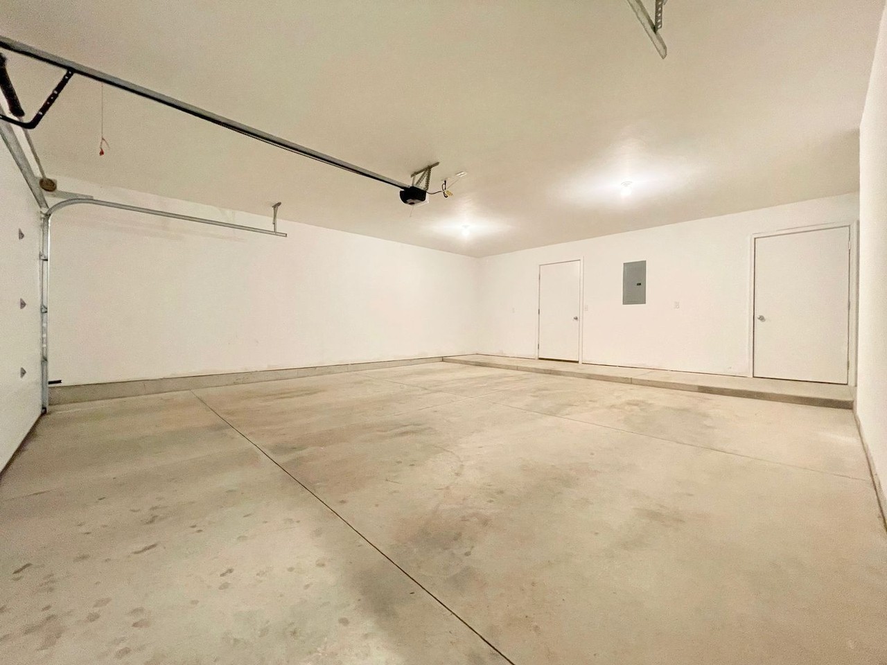 303 Baldwin St #H6 - Photo 3 of 35