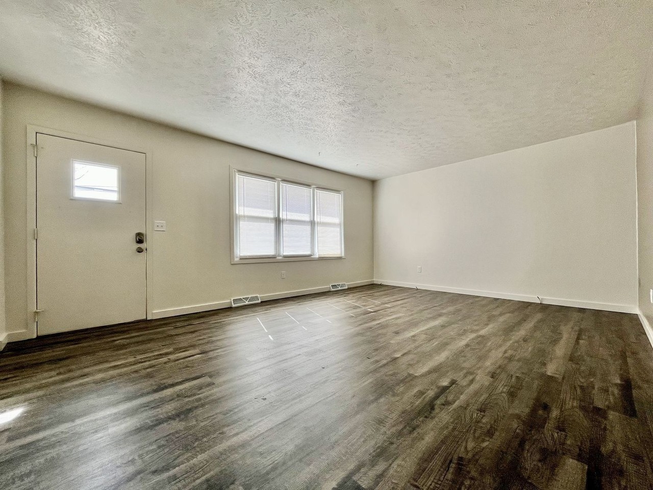 489 84th St Sw - Photo 4 of 16