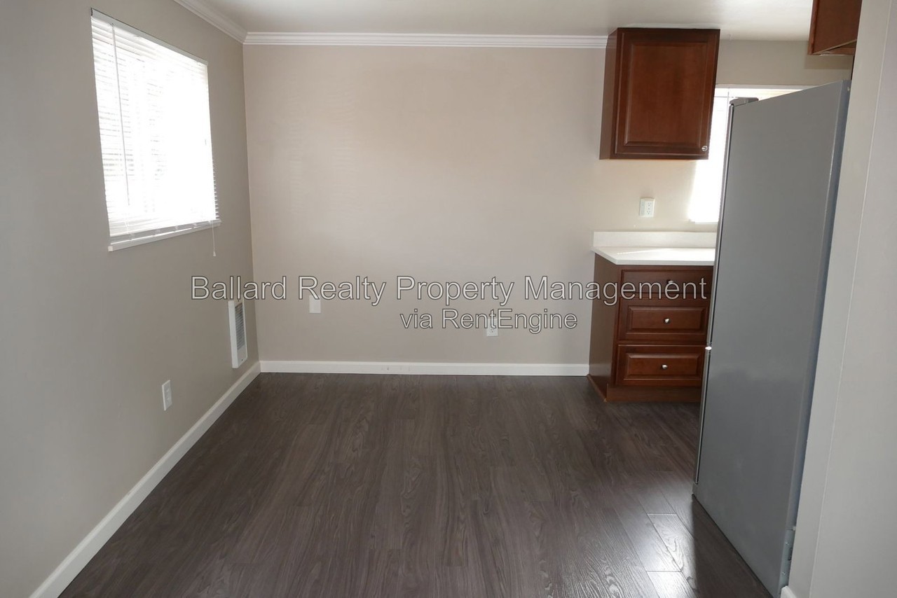 5411 32nd Ave Nw #1 - Photo 5 of 11