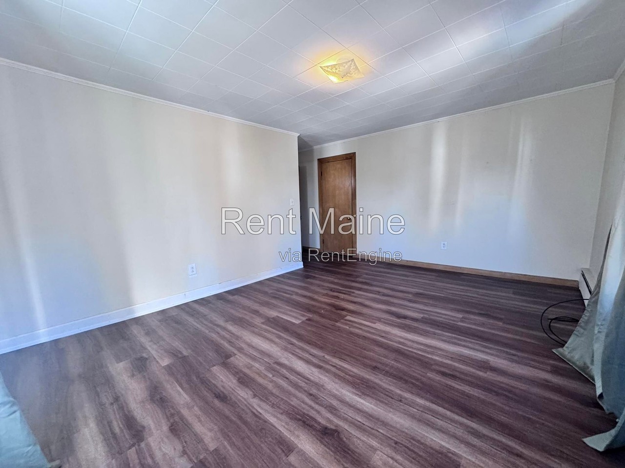 28 Lawrence Ave #5 - Photo 6 of 8
