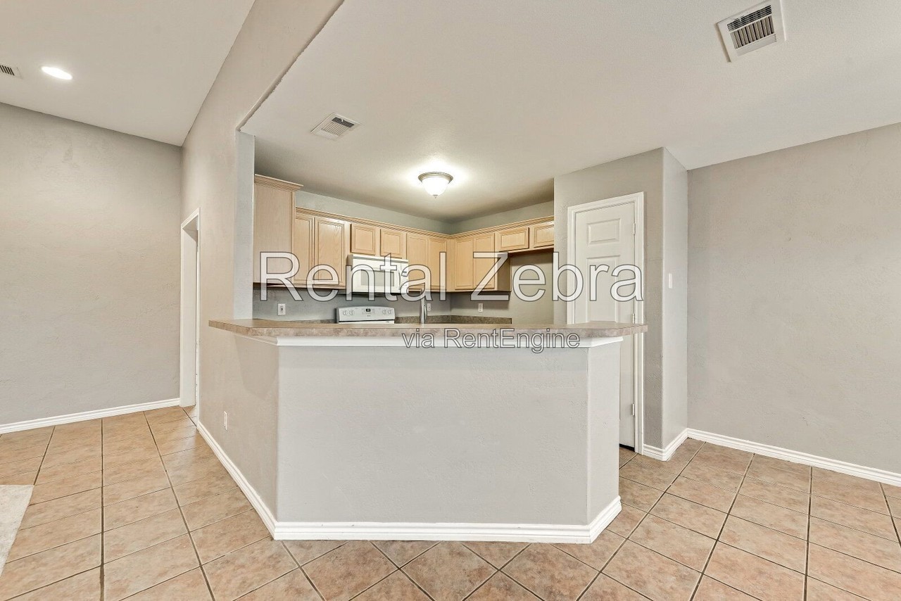 1229 Shelby Dr - Photo 6 of 18