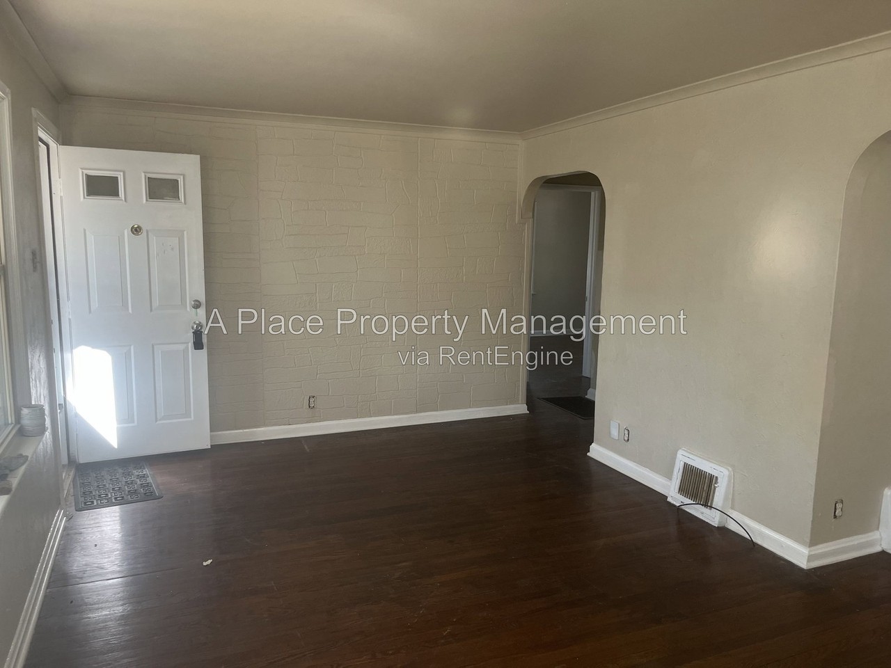 7521 Mallard Dr - Photo 5 of 23