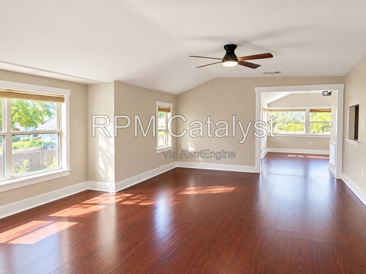 6905 1/2 N Duncan Ave #B - Photo 2 of 13