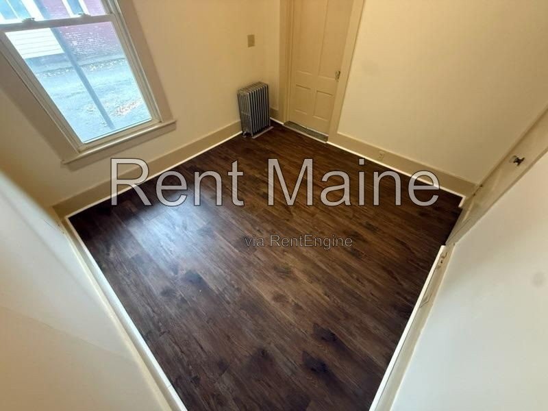 147 Essex St #4 - Photo 5 of 7
