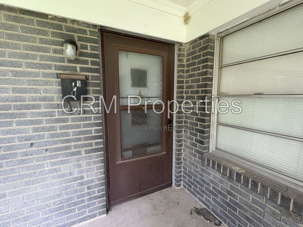 6114 Hillside Ave #05 - Photo 3 of 20