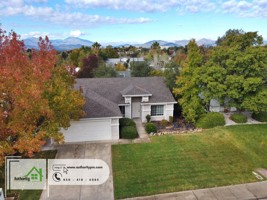 featured image of 737 Mallard St