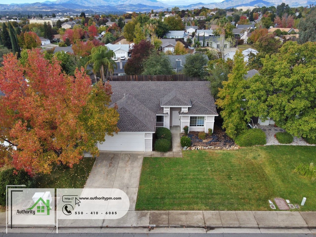 737 Mallard St - Photo 3 of 29